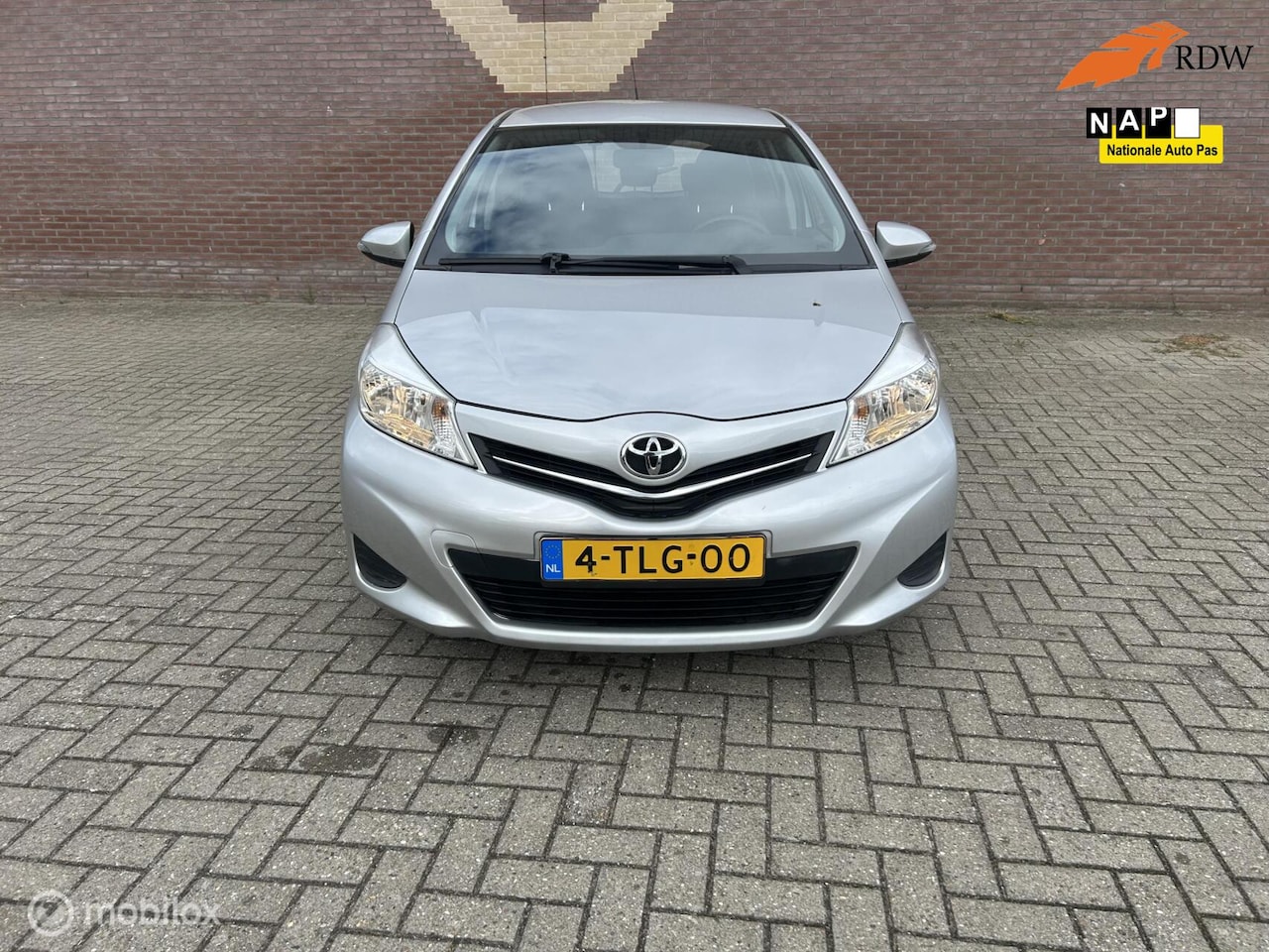 Toyota Yaris - 1.0 VVT-i Now 1.0 VVT-i Now - AutoWereld.nl