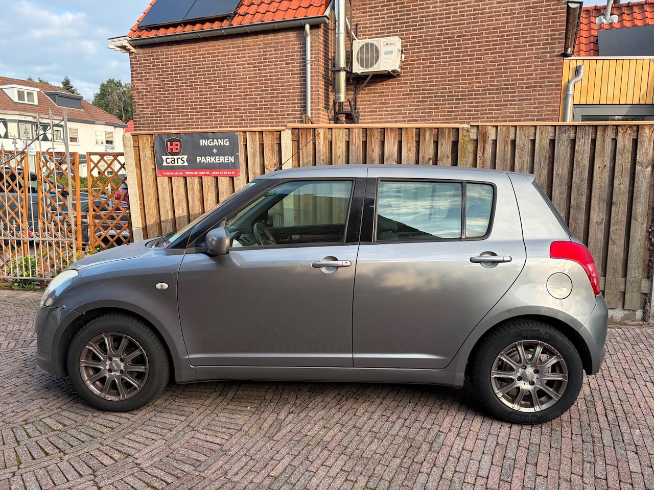 Suzuki Swift - 1.3 Base 1.3 Base - AutoWereld.nl