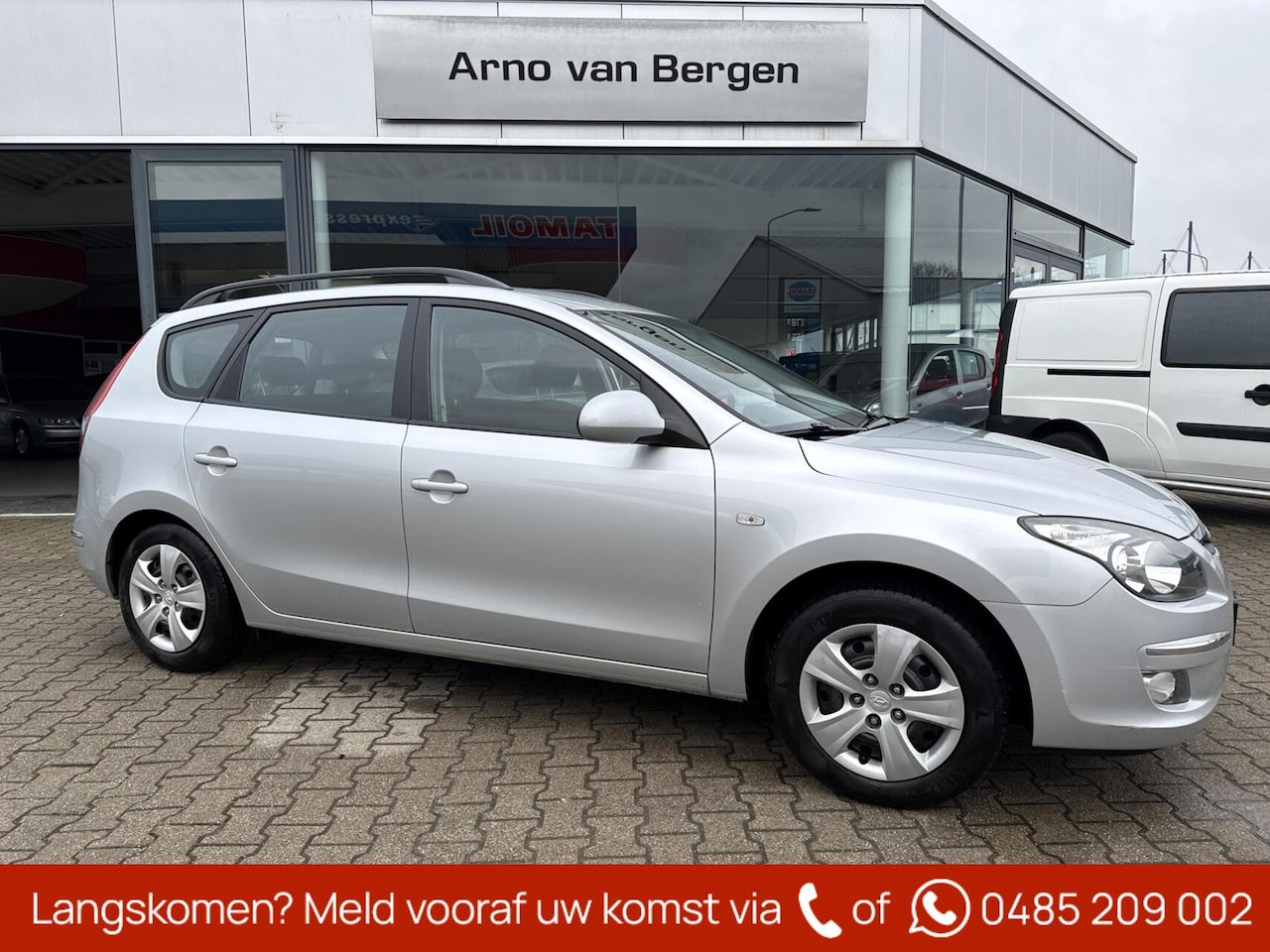 Hyundai i30 CW - 1.6i Dynamic 1.6i Dynamic, climatronic, pdc, trekhaak, USB, AUX, isofix, nieuwe distributieset. - AutoWereld.nl