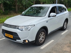 Mitsubishi Outlander - 2.0 PHEV Business Edition X-Line / AIRCO/ NAP