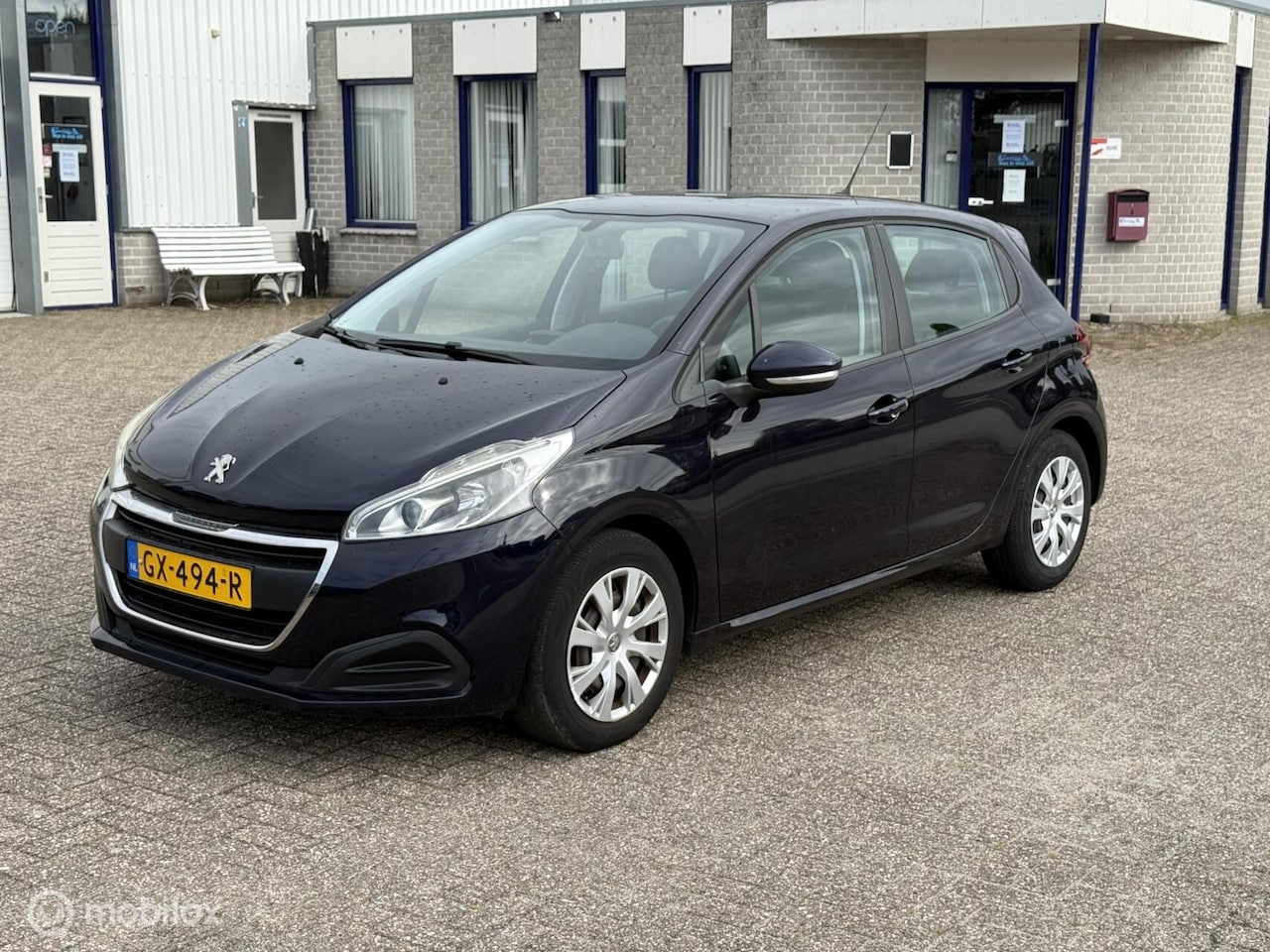 Peugeot 208 - 1.2 PureTech geleverd met nieuwe apk en distributie - AutoWereld.nl