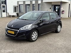 Peugeot 208 - 1.2 PureTech geleverd met nieuwe apk en distributie