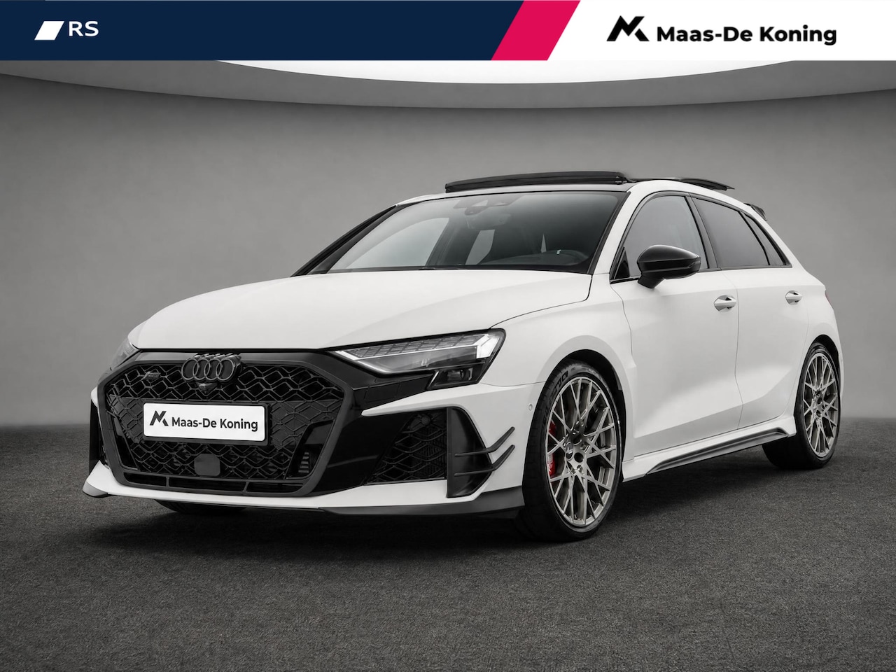 Audi RS3 - Sportback 2.5 TFSI quattro 400 PK competition limited 593/750 · Audi Exclusive Gletsjerwit - AutoWereld.nl