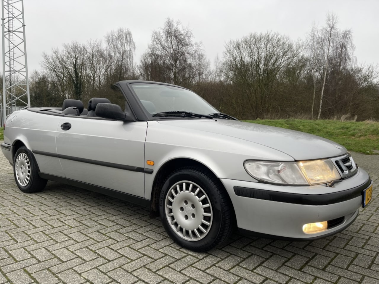 Saab 900 Cabrio - 2.0 APK: Nieuw bij aflevering - AutoWereld.nl