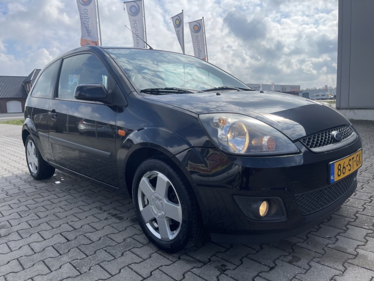 Ford Fiesta - 1.6 16V AIRCO APK: Nieuw bij aflevering - AutoWereld.nl