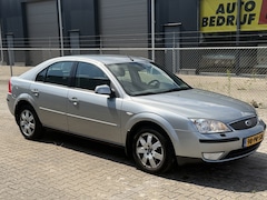 Ford Mondeo - 1.8-16V Airco Navi Cruise Apk:NIEUW BIJ AFLEVERING
