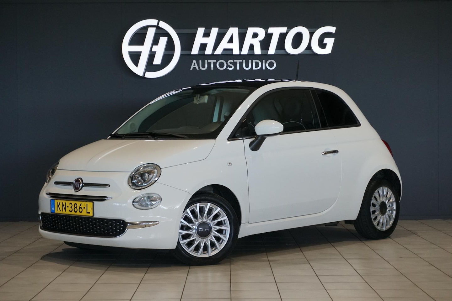 Fiat 500 - 0.9 TwinAir Turbo Lounge AUTOMAAT + PANORAMA / PDC - AutoWereld.nl