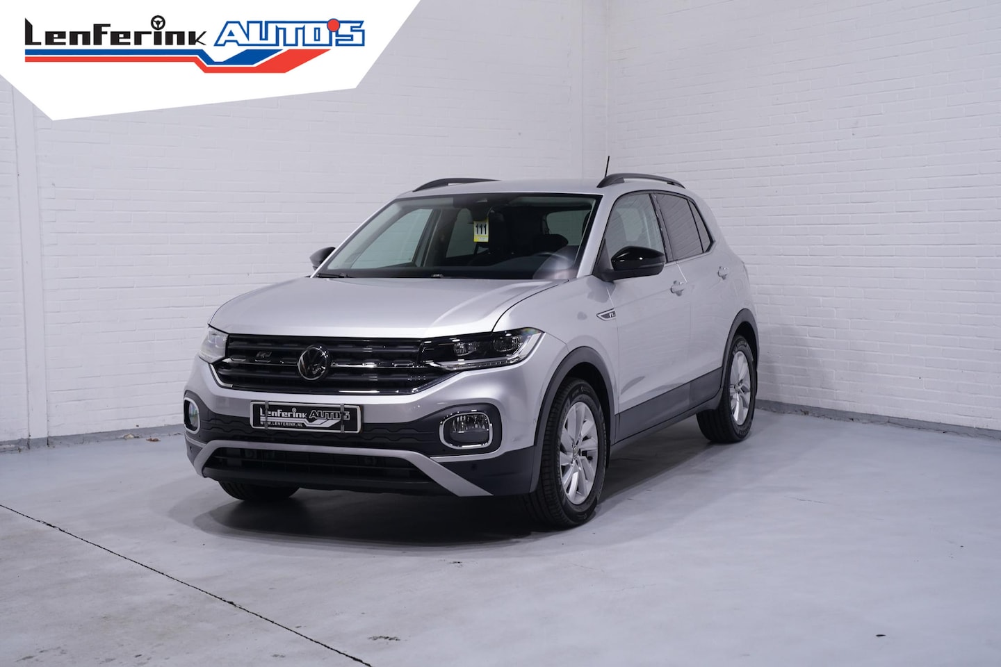 Volkswagen T-Cross - 1.0 TSI R-Line Navi Stoelverwarming Camera Apple carplay/Android auto PDC v+a - AutoWereld.nl