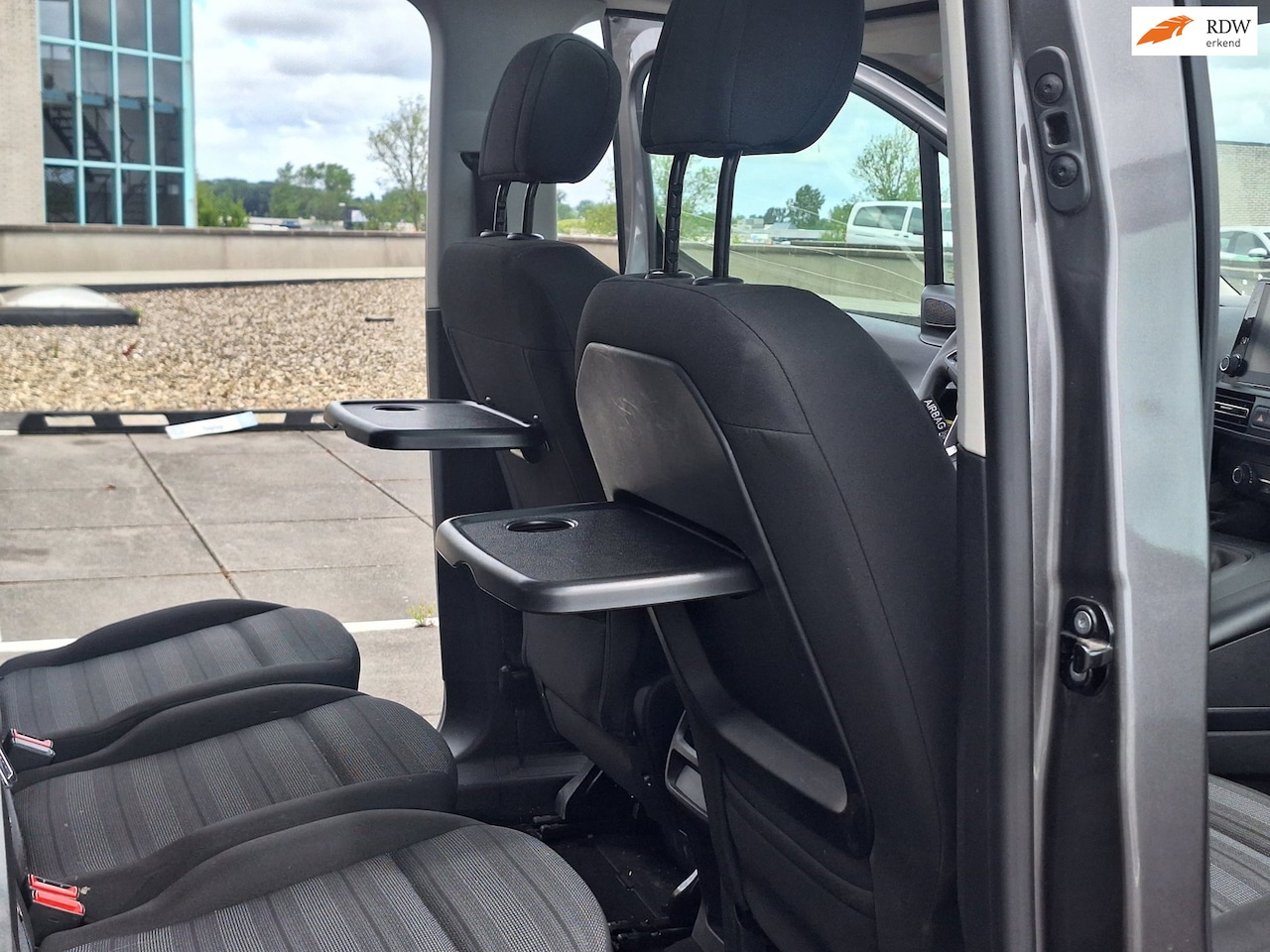 Opel Combo Tour - € 9949,-1.2 Turbo 5 Pers Edition 10/2019 Apk - AutoWereld.nl
