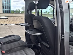 Opel Combo Tour - € 9949, -1.2 Turbo 5 Pers Edition 10/2019 Apk