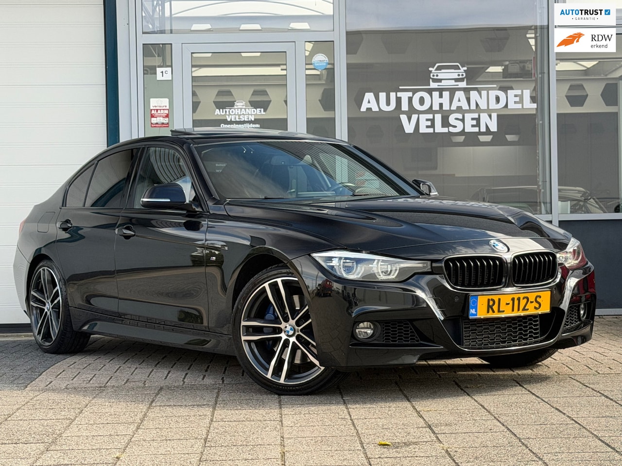BMW 3-serie - 318i M Sport/Pano/NAP/HarmanKardon/carplay/Dodehoeksdetectie. - AutoWereld.nl
