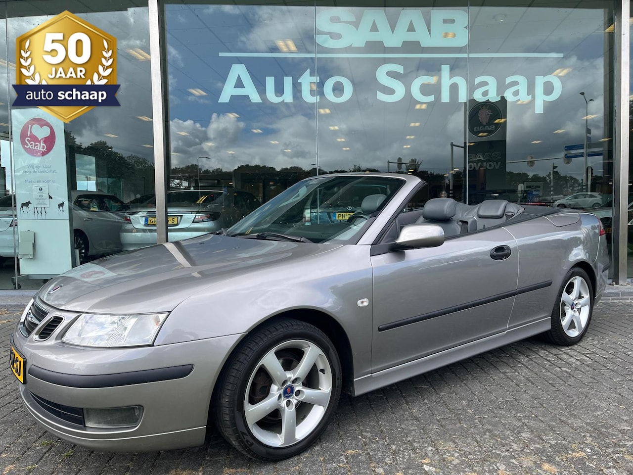 Saab 9-3 Cabrio - 1.8t Vector | Rijklaar incl garantie | Stoelverwarming Trekhaak afneembaar Parkeersensoren - AutoWereld.nl