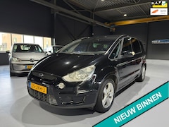 Ford S-Max - 2.0 Titanium Dealeronderhouden | PDC |Trekhaak|BT