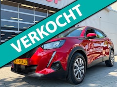 Peugeot 2008 - 1.2 PureTech Active Pack Premium - 33.000 KM I Navigatie / Apple CarPlay I Airco I PDC I C