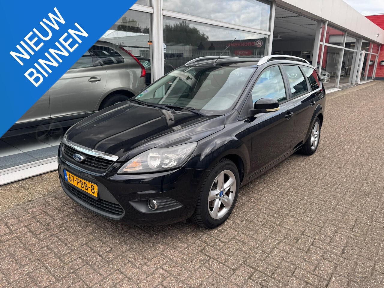 Ford Focus Wagon - 1.6 Comfort | 2e eigenaar | Airco | Trekhaak | Elektrische ramen | Dakrails | APK tot 03-0 - AutoWereld.nl