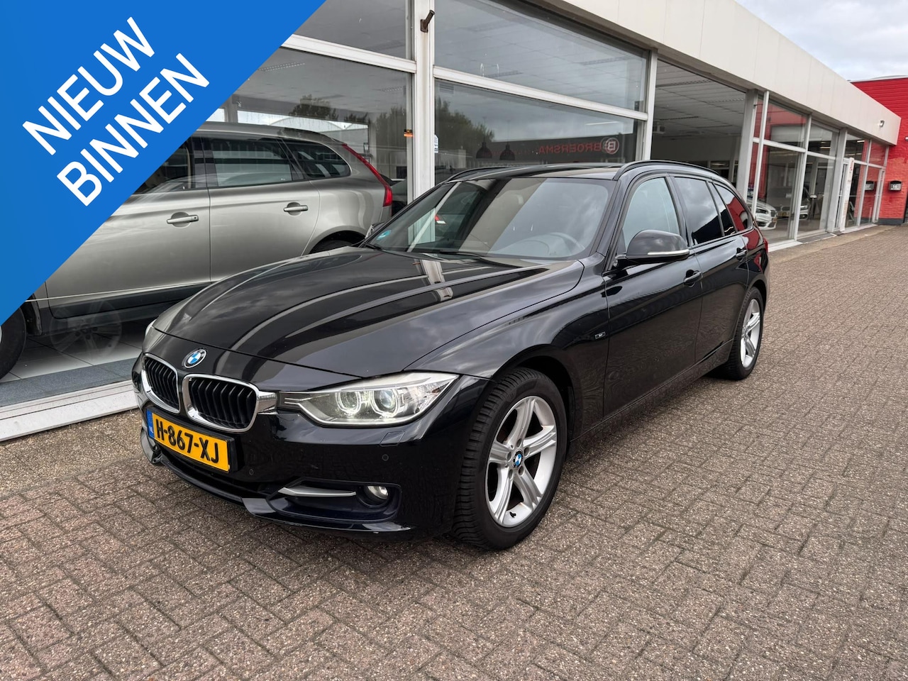 BMW 3-serie Touring - 316i High Executive | Panoramadak | Navigatie | Parkeersensoren | Lederen bekleding | Clim - AutoWereld.nl