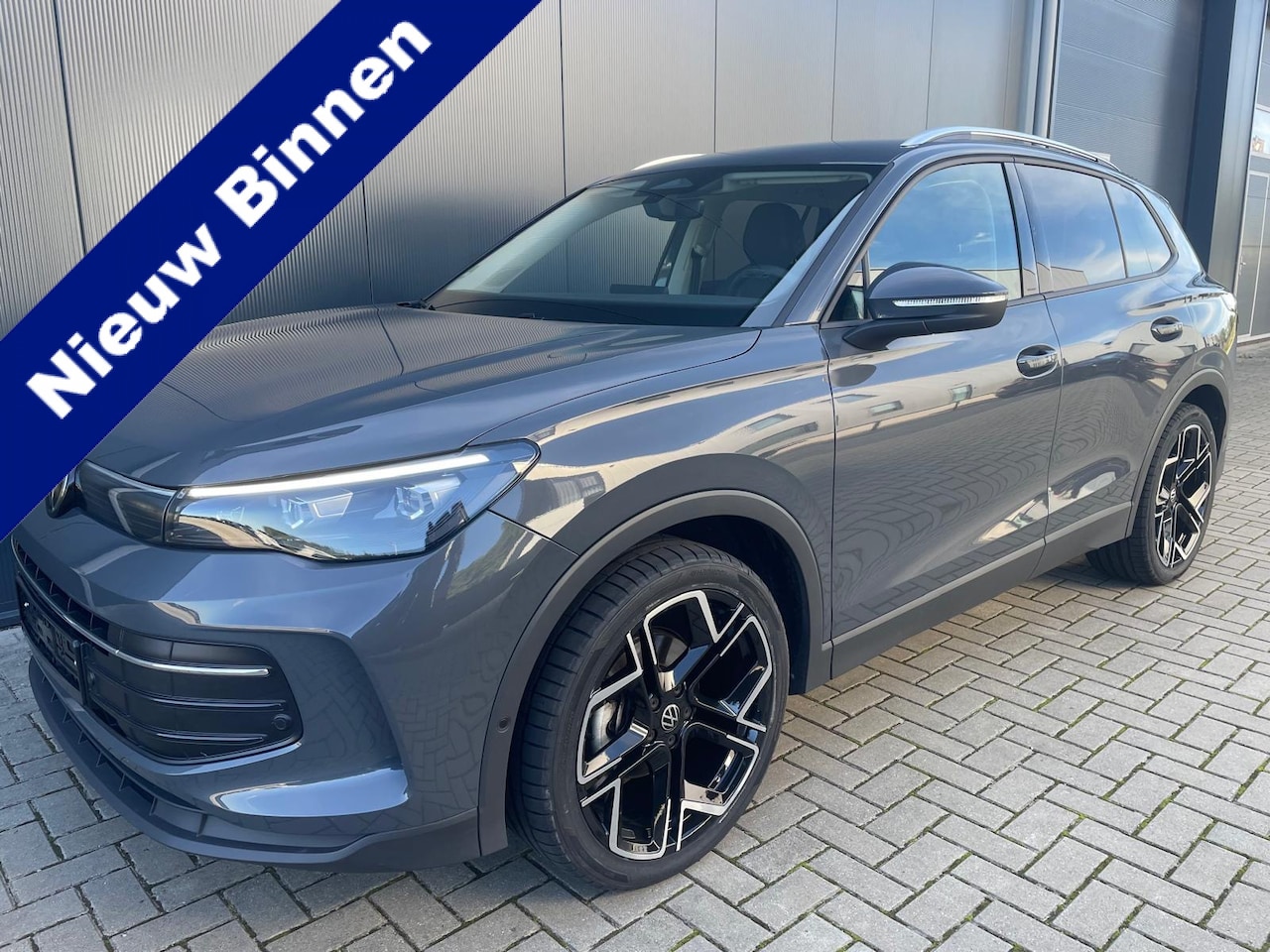 Volkswagen Tiguan - 1.5 eTSI Life Edition | Automaat | Stoelverwarming 150pk | Digital Cockpit | Navigatie | A - AutoWereld.nl