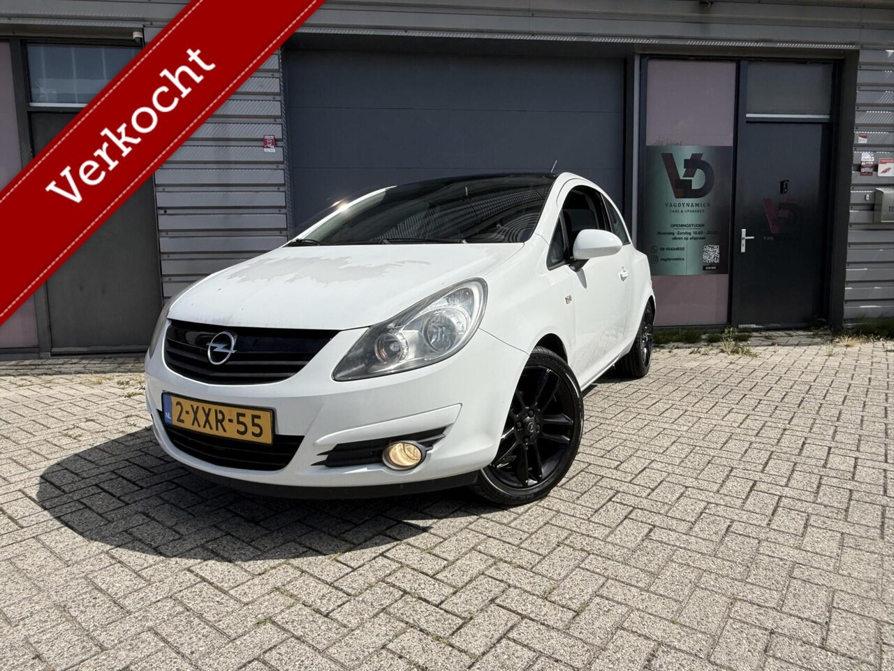 Opel Corsa - 1.2-16V C Edition Sportvelgen 1 Jaar APK Airco - AutoWereld.nl