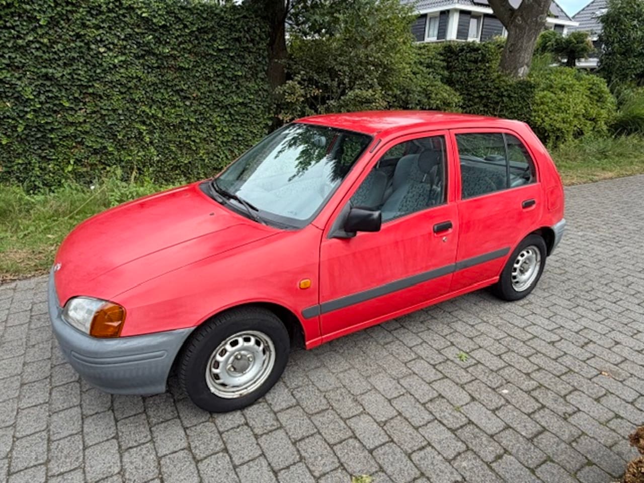 Toyota Starlet - 1.3-16V - AutoWereld.nl