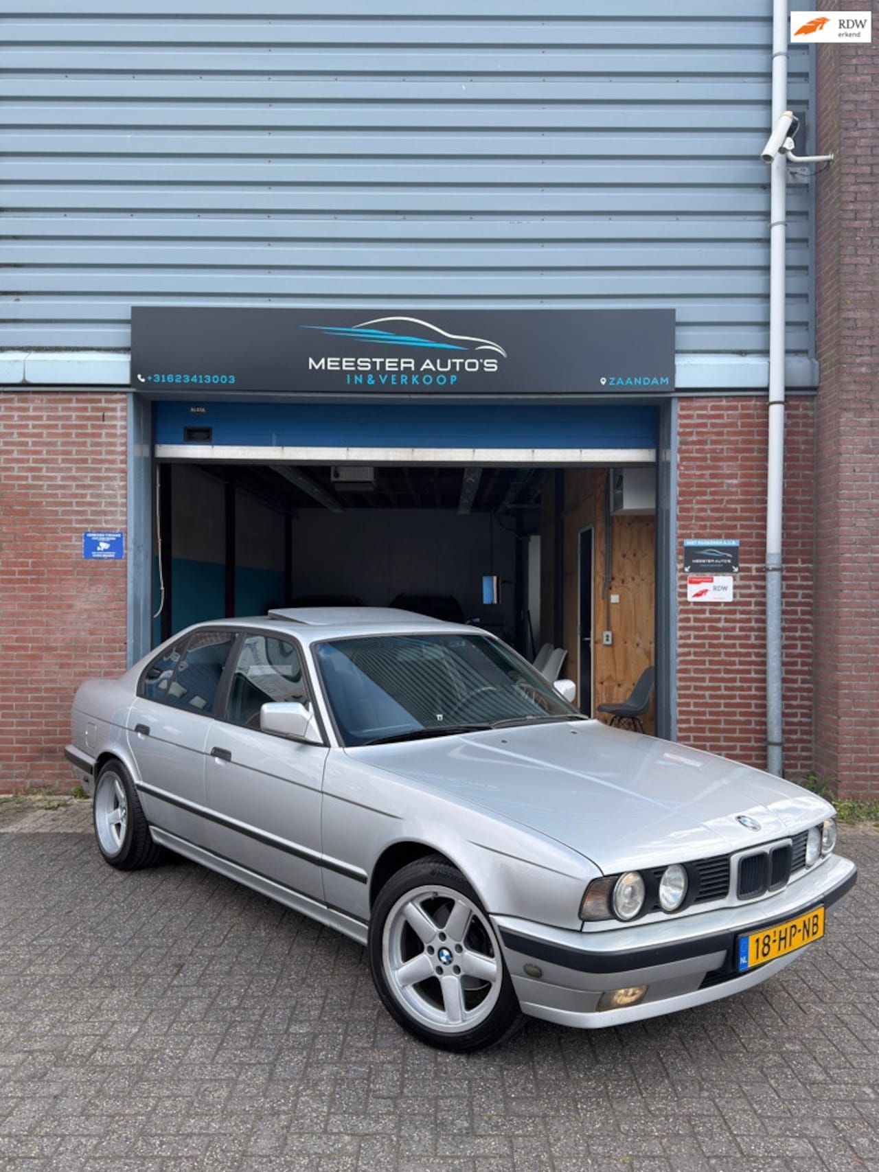BMW 5-serie - 520i YOUNGTIMER/AUTOMAAT e34 - AutoWereld.nl