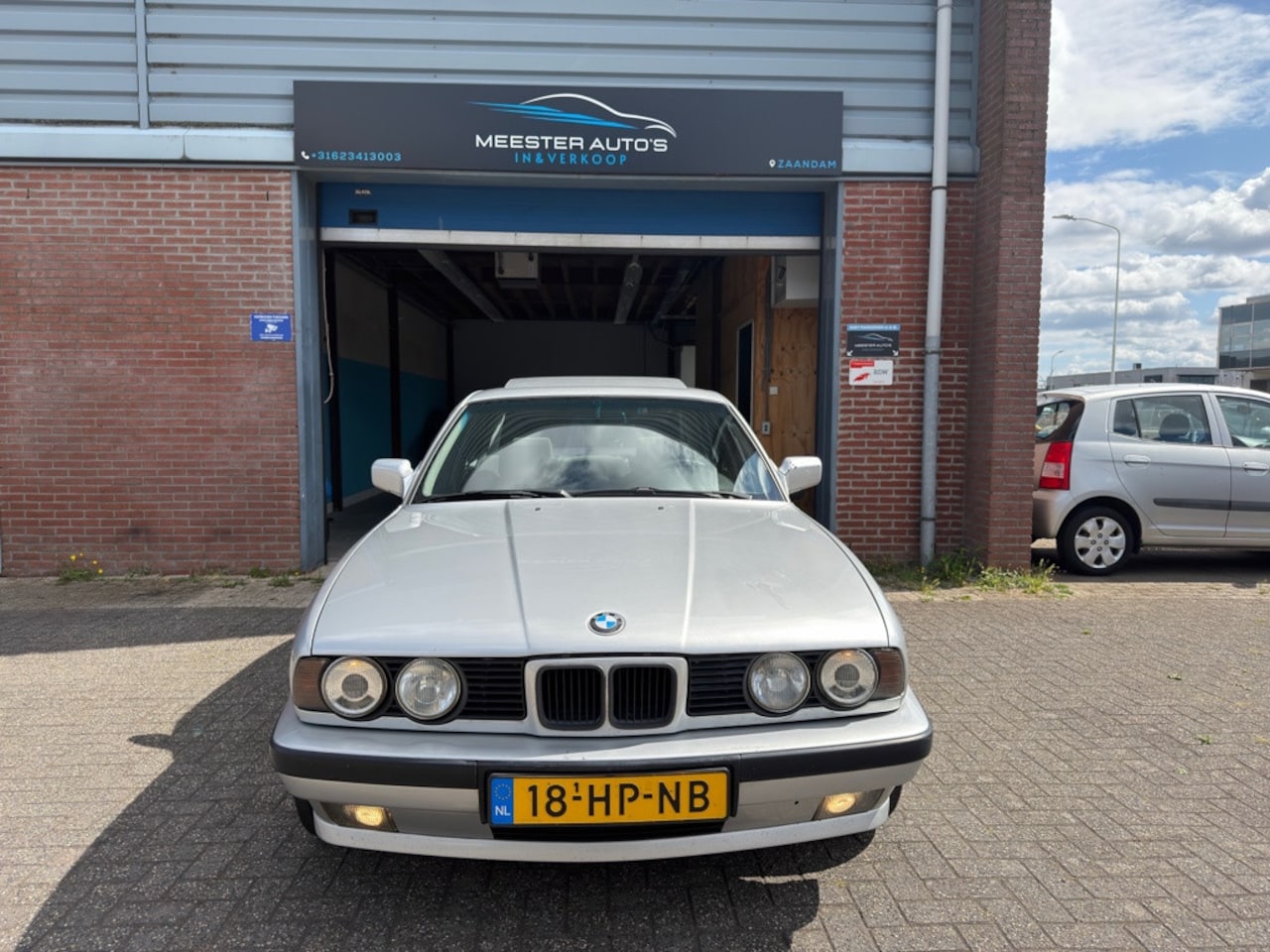 BMW 5-serie - 520i YOUNGTIMER/AUTOMAAT e34 - AutoWereld.nl