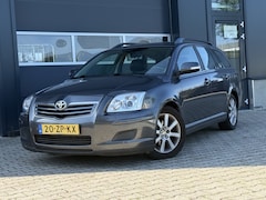 Toyota Avensis Wagon - 1.6 VVTi Terra