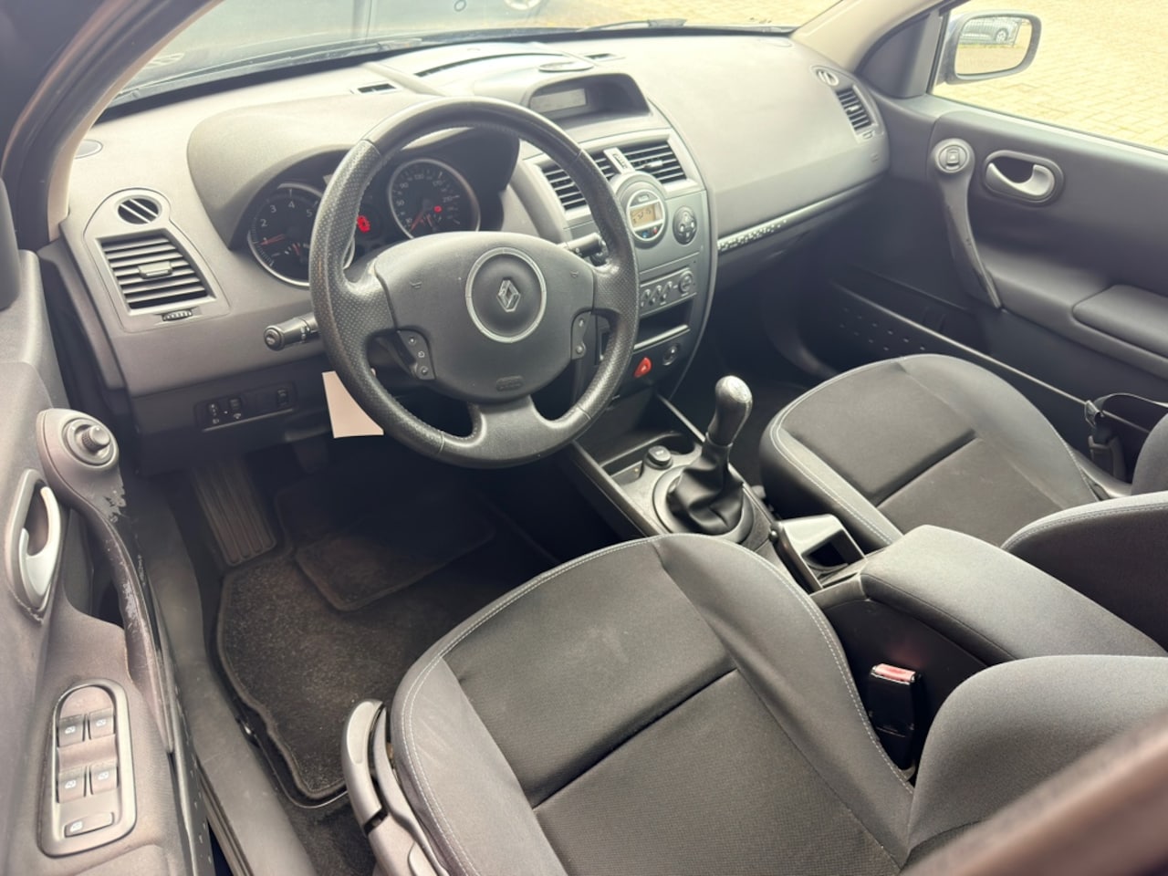 Renault Mégane - 1.6-16V Business Line 1.6-16V Business Line - AutoWereld.nl