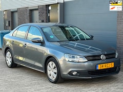 Volkswagen Jetta - 1.2 TSI Comfortline CLIMA CRUISE PDC TREKHAAK NIEUWE APK