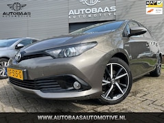 Toyota Auris - 1.8 Hybrid Dynamic AUTOMAAT+NLAUTO+NAP+TREKHAAK+NAVIGATIE+CAMERA+STOELVERWARMING+CLIMATE C