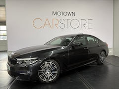 BMW 5-serie - 530i High Exe M-Sport Schuifdak 19 inch Head-Up