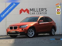 BMW X1 - sDrive18i AUT PDC V+A NAVI CARPLAY STOELVERWARMING