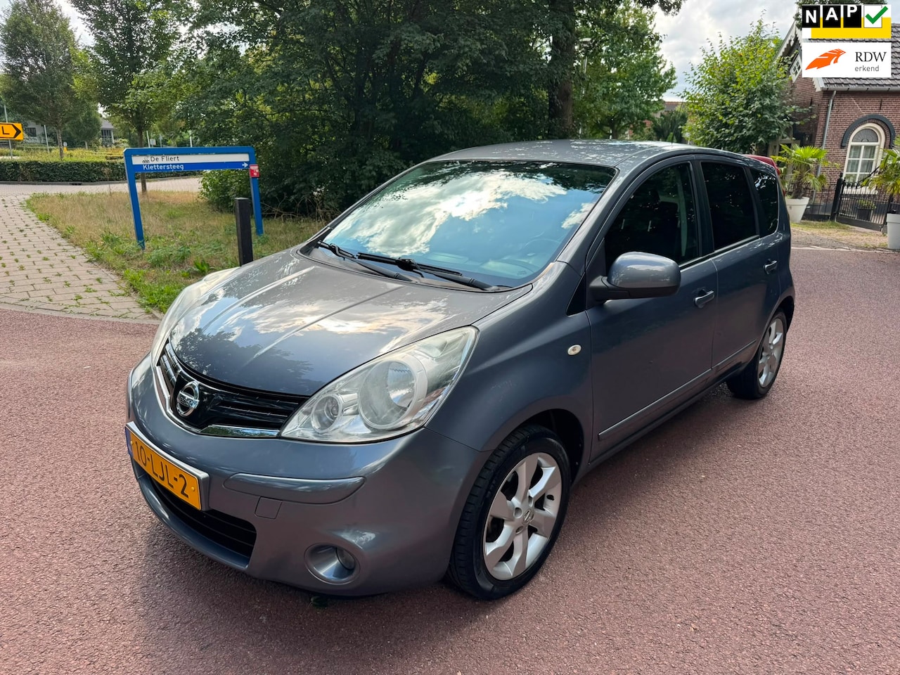 Nissan Note - 1.6 Acenta / Navi / Airco / Automaat / NAP / PDC/ Apk / Aux / - AutoWereld.nl
