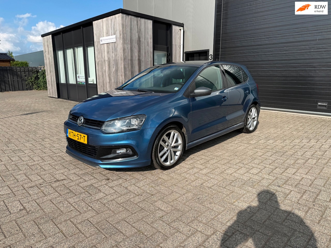 Volkswagen Polo - 1.0 TSI 2x R-Line|110 PK|LED|CLIMA|STOELVERWARMING|CRUISE CONTROL|NAVI|APPLE CARPLAY|SCHER - AutoWereld.nl