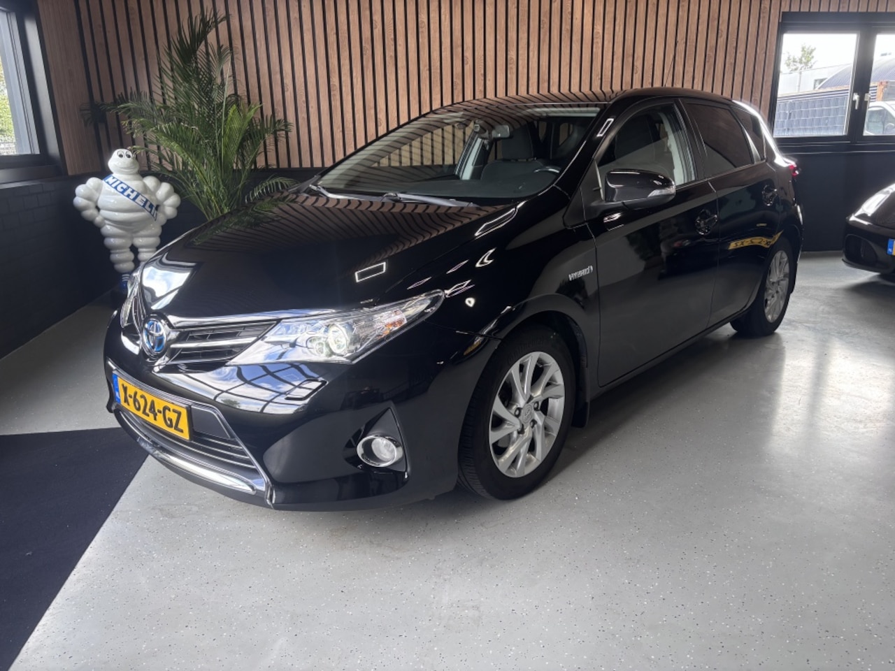 Toyota Auris - 1.8 Hybrid Lease Pro 1.8 Hybrid Lease Pro - AutoWereld.nl