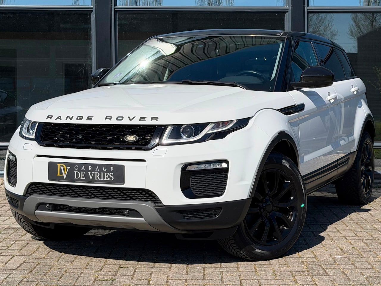Land Rover Range Rover Evoque - 2.0 Si4 HSE Dynamic Panoramadak Leder Camera Garantie - AutoWereld.nl