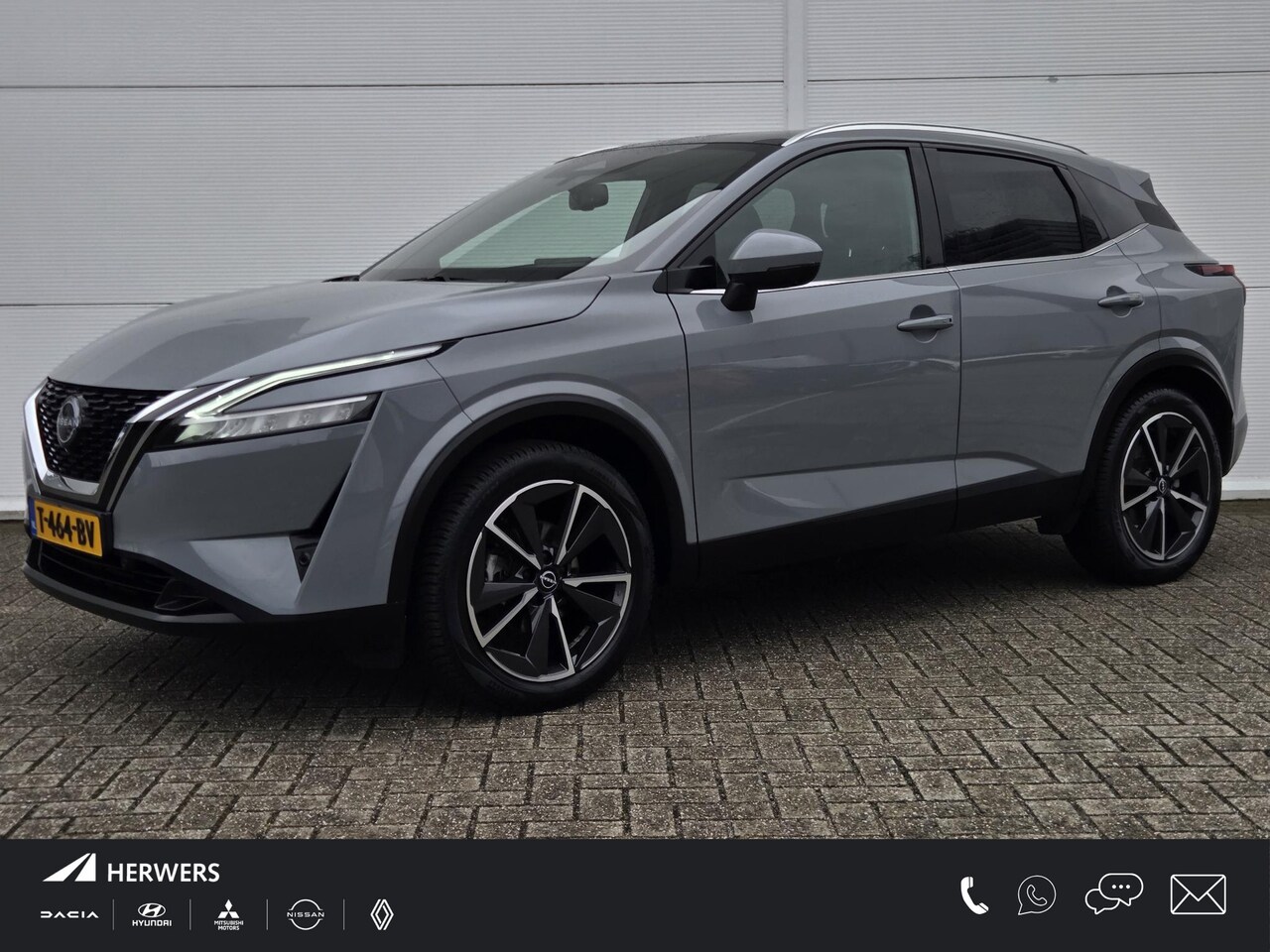 Nissan Qashqai - 1.3 MHEV Tekna / NL Auto / Trekhaak 1400 KG / Panoramadak / All Seasonbanden / Half Ledere - AutoWereld.nl