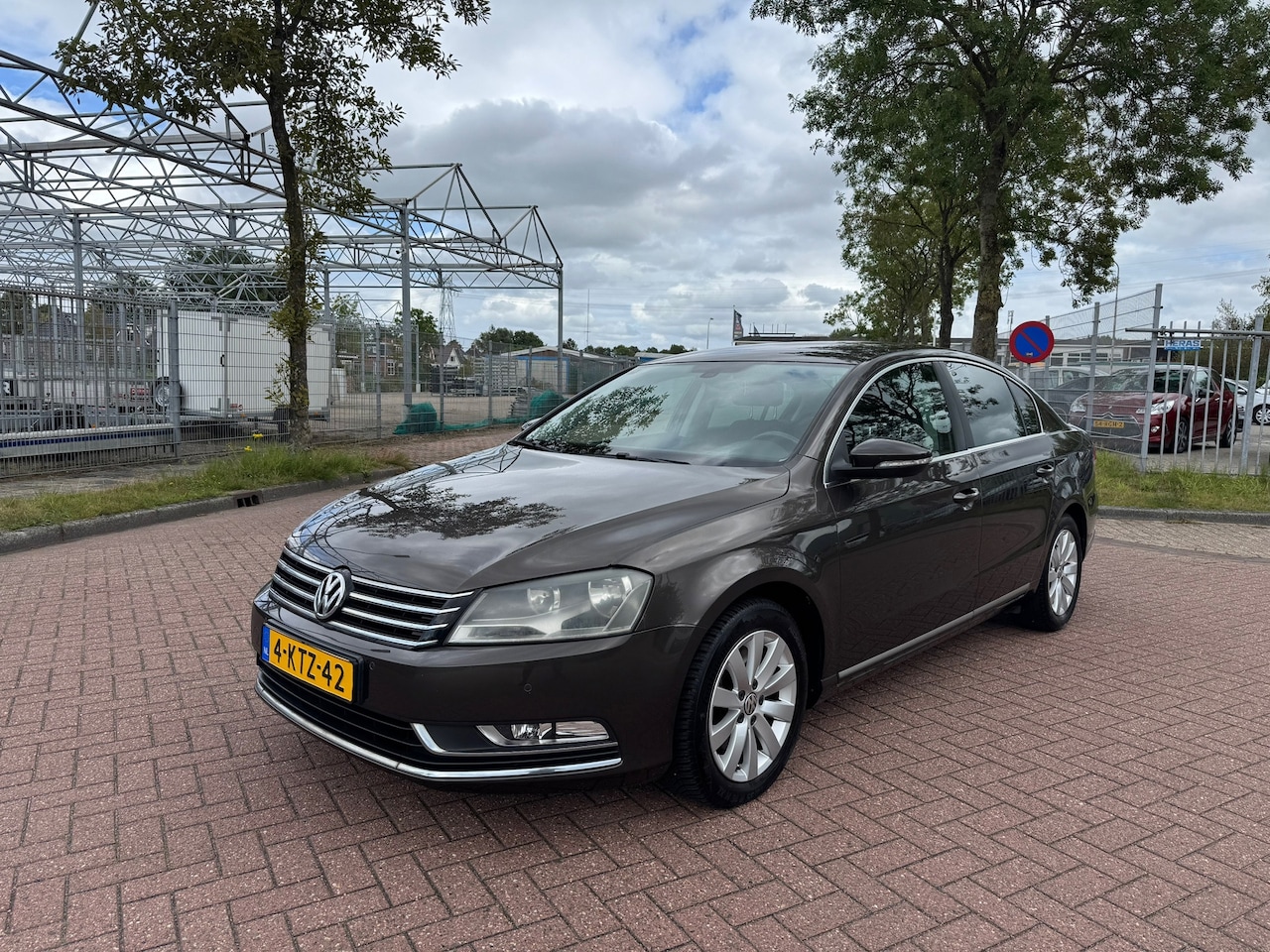 Volkswagen Passat - 2.0 TDI R-line BlueMotion 2.0 TDI R-line BlueMotion - AutoWereld.nl