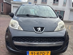 Peugeot 107 - 1.0-12V XR