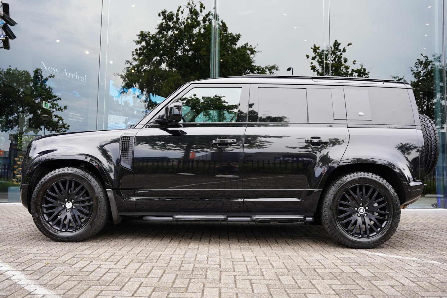 Land Rover Defender 110 - 3.0 D250 110 HSE GERESERVEERD - AutoWereld.nl