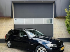 BMW 3-serie Touring - 318i High Executive|Navi|6 Bak|Airco|LM