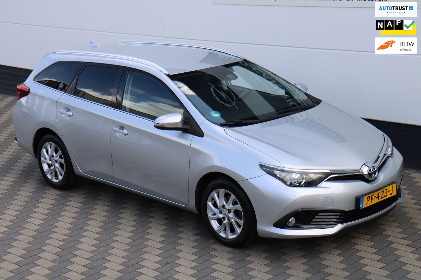 Toyota Auris Touring Sports - 1.2T Navi Camera ECC PDC NAP !!! - AutoWereld.nl