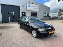 BMW 3-serie Touring - 318i High Executive| EXPORT| LEER