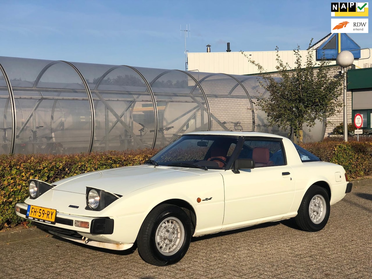 Mazda RX-7 - SA22C - 12A motor / 1979 - Schuurvondst - AutoWereld.nl