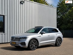 Volkswagen Touareg - 3.0 TSI eHybrid | Massage | MatrixLED | Trekh + Luchtv