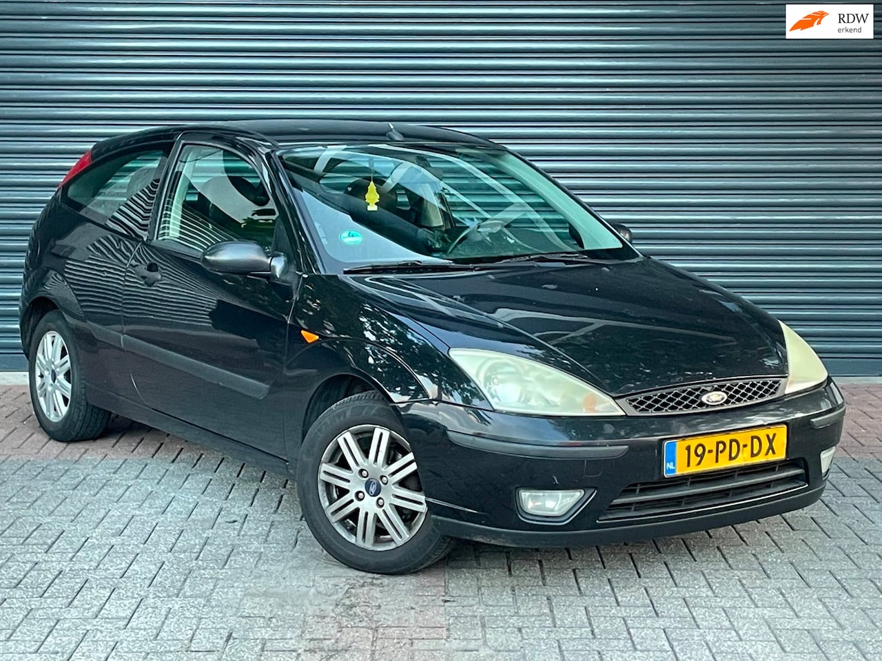 Ford Focus - 1.6-16V Futura Leder | Airco | Elektr ramen | Rijdt super! - AutoWereld.nl
