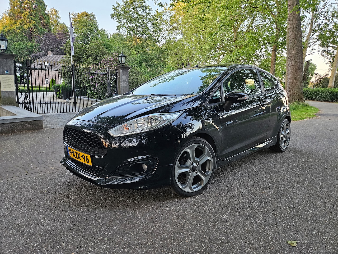 Ford Fiesta - 1.0 EcoBoost Sport Titanium 145pk ST 17inch - AutoWereld.nl