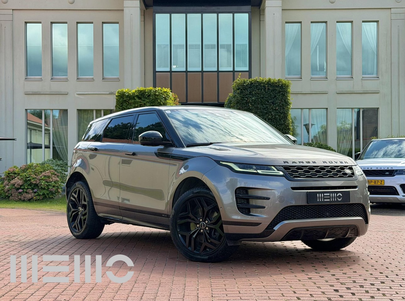 Land Rover Range Rover Evoque - 2.0 P300 AWD R-Dynamic SE 2.0 P300 AWD R-Dynamic SE - AutoWereld.nl