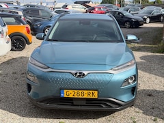 Hyundai Kona Electric - EV Premium 64 kWh 450+ Bereik 3 Fase Bomvol Opties Leer StoelVentilatie Pano ACC Carplay