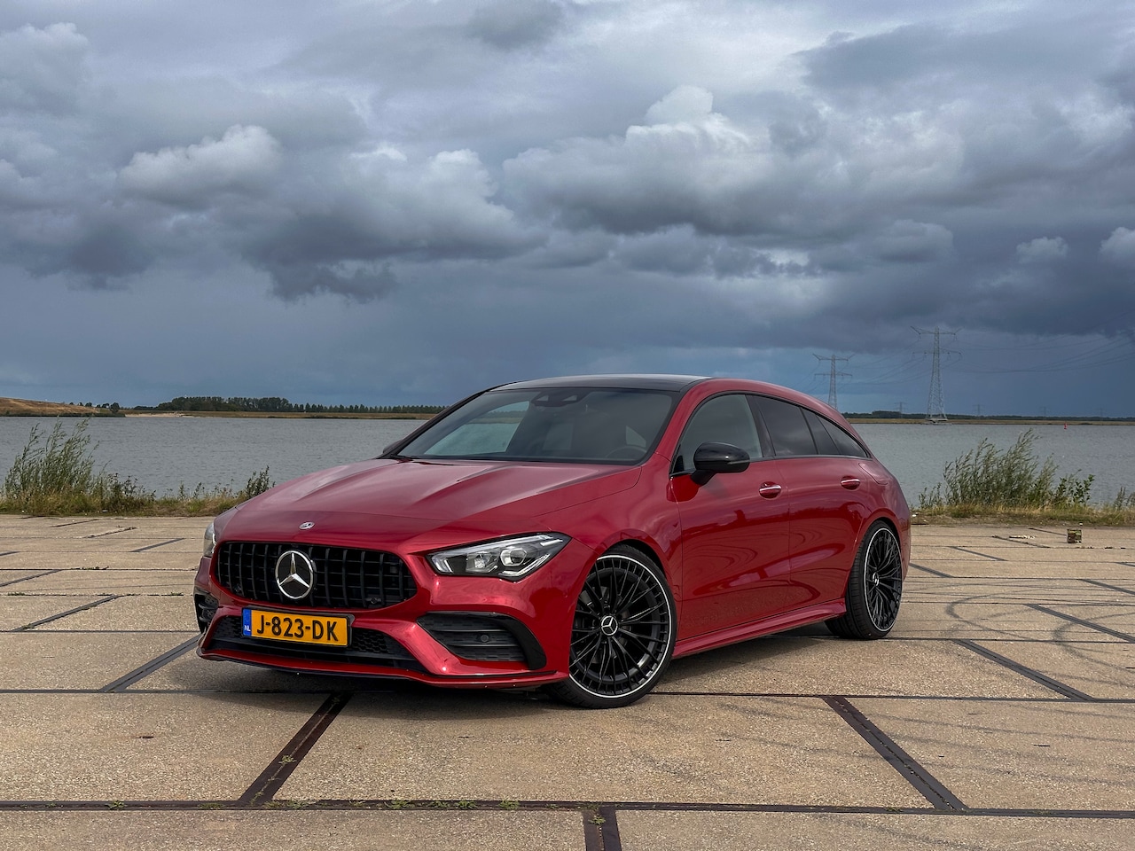 Mercedes-Benz CLA-klasse Shooting Brake - 180 d Business Solution AMG 138 - AutoWereld.nl
