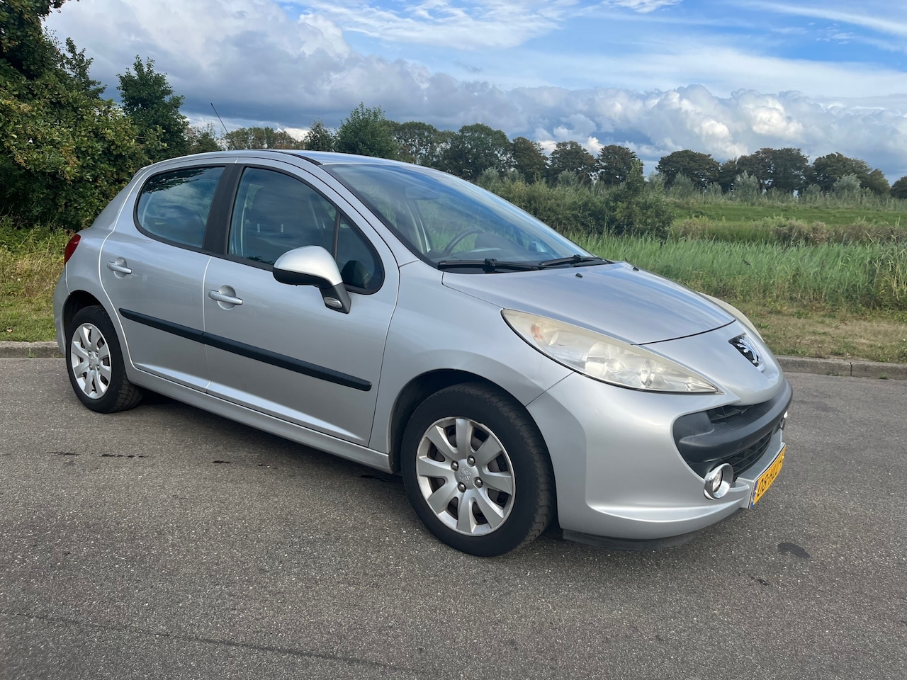 Peugeot 207 - 1.4 VTi Look BJ 2009 APK gekeurd AIRCO - AutoWereld.nl